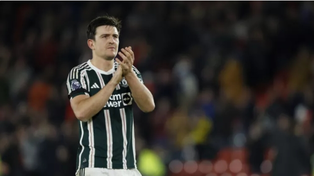 Erik ten Hag Claims Harry Maguire is Performing According to Expectations – High-quality brand shoes, limited time special